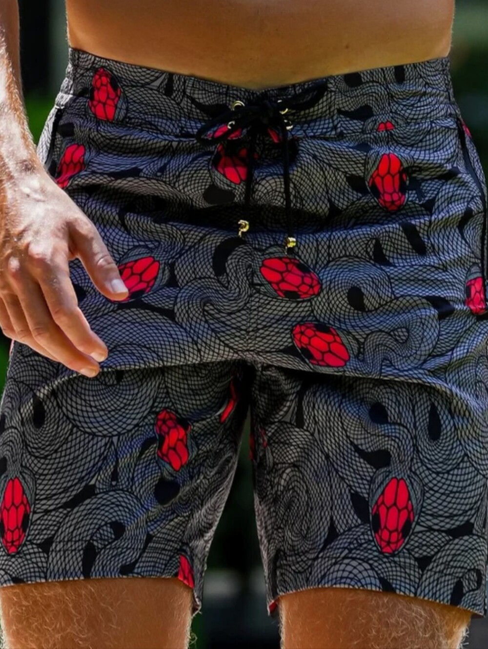 Tucann Medusa Olive 7" Swim Trunks - Black & Red